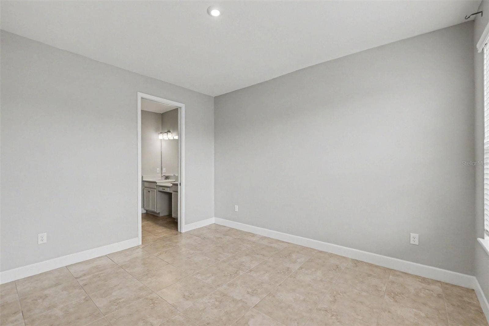10930 WENDOVER DRIVE, Palmetto, FL 34221 10930 WENDOVER DRIVE, Palmetto, FL 34221