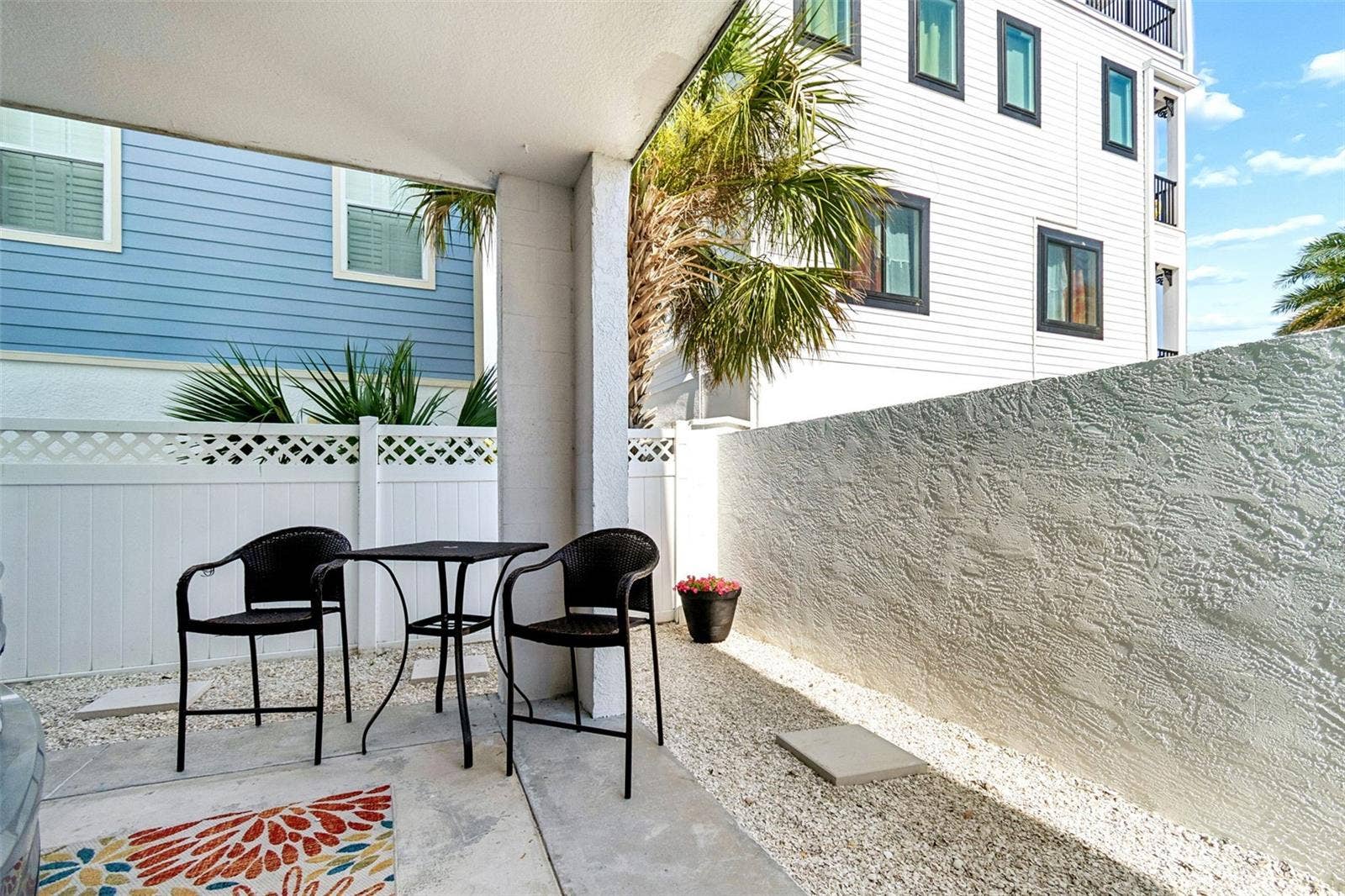 111 91ST AVENUE, Treasure Island, FL 33706 Outside seating area near dogrun