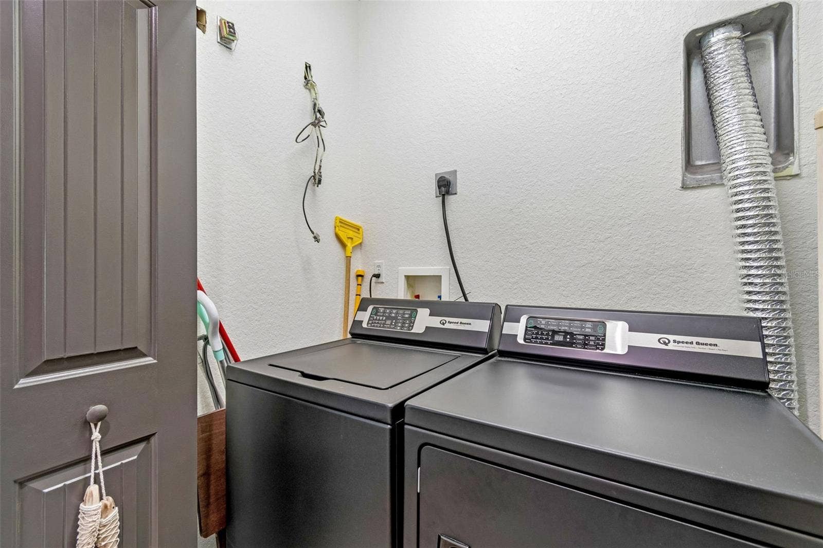 111 91ST AVENUE, Treasure Island, FL 33706 Laundry main floor