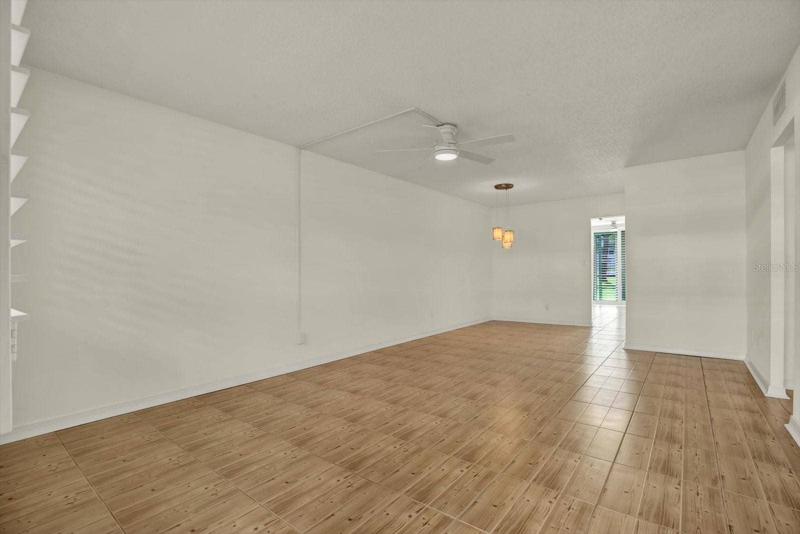 4715 BAY STREET NE, #126, St Petersburg, FL 33703 Living / Dining Area