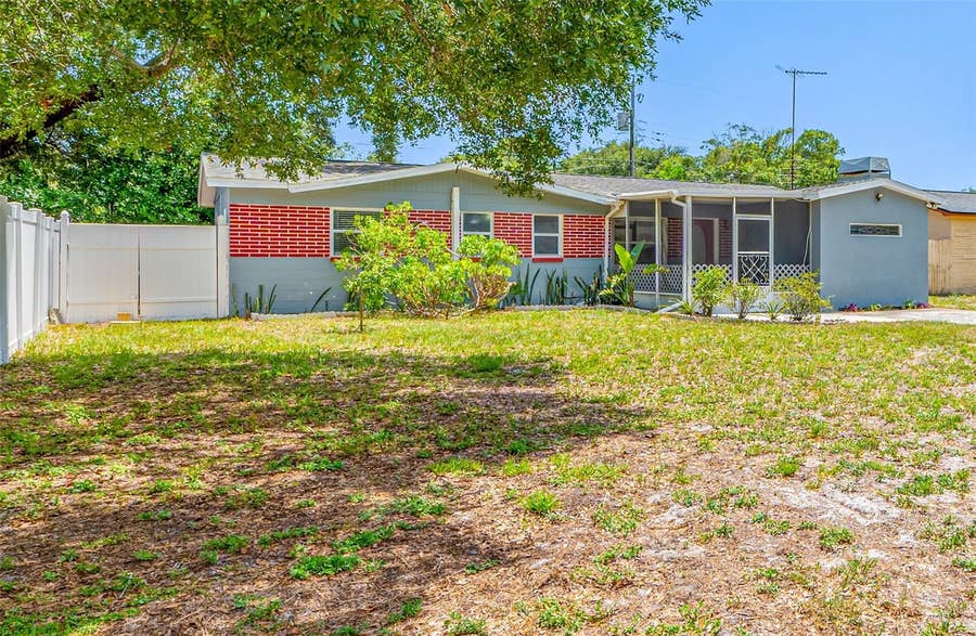 Property photo for 3748 15TH AVENUE SE, Largo, FL