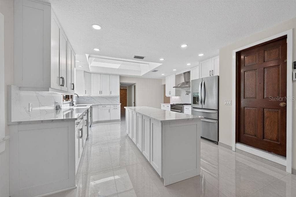 1007 LAKEWOOD DRIVE, Brandon, FL 33510 1007 LAKEWOOD DRIVE, Brandon, FL 33510