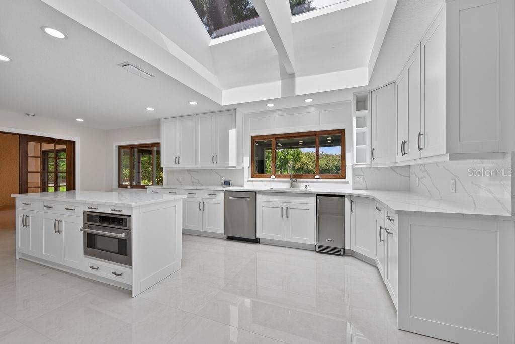 1007 LAKEWOOD DRIVE, Brandon, FL 33510 1007 LAKEWOOD DRIVE, Brandon, FL 33510