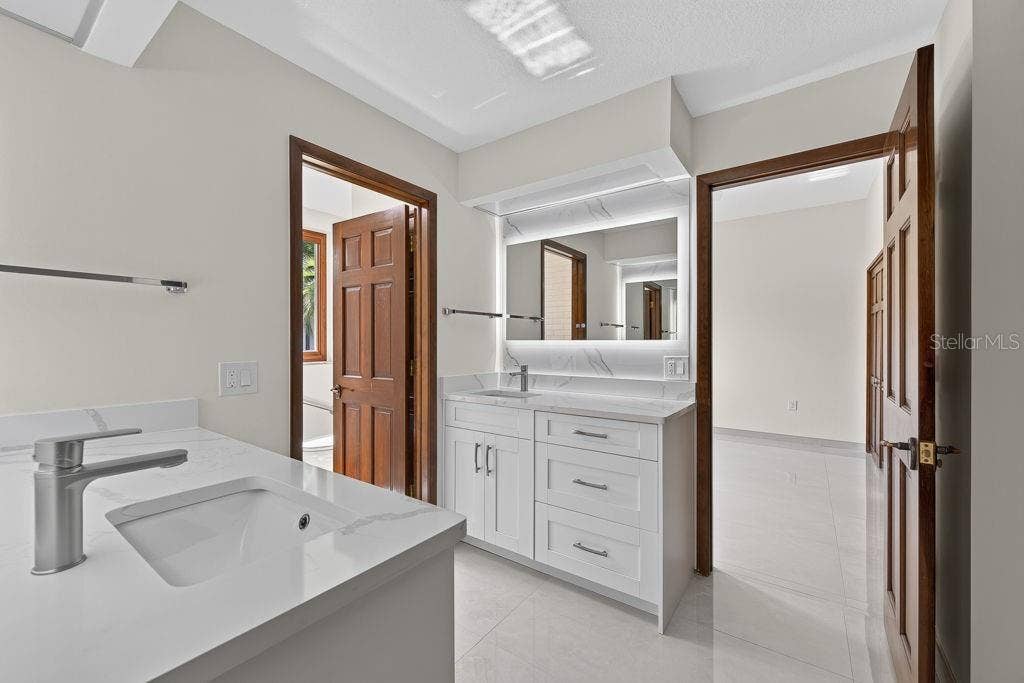 1007 LAKEWOOD DRIVE, Brandon, FL 33510 1007 LAKEWOOD DRIVE, Brandon, FL 33510