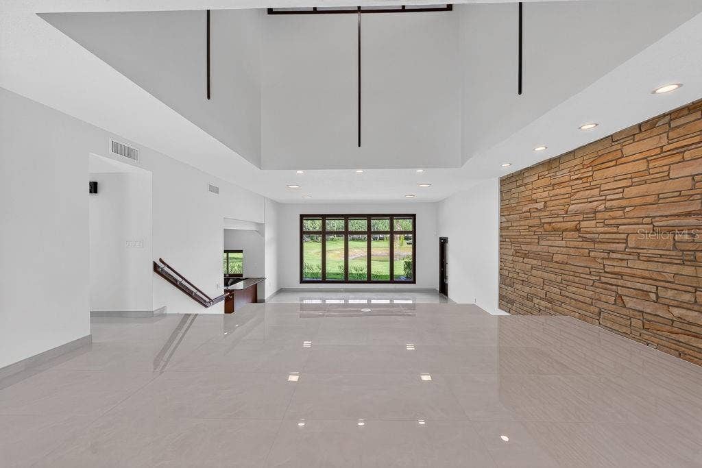 1007 LAKEWOOD DRIVE, Brandon, FL 33510 1007 LAKEWOOD DRIVE, Brandon, FL 33510