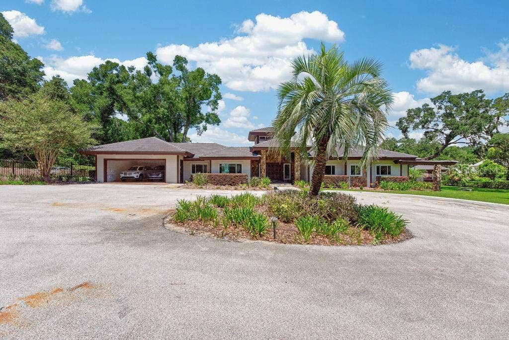 1007 LAKEWOOD DRIVE, Brandon, FL 33510 1007 LAKEWOOD DRIVE, Brandon, FL 33510