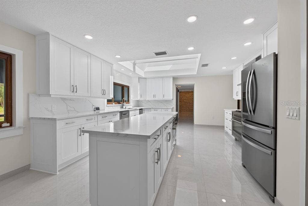 1007 LAKEWOOD DRIVE, Brandon, FL 33510 1007 LAKEWOOD DRIVE, Brandon, FL 33510