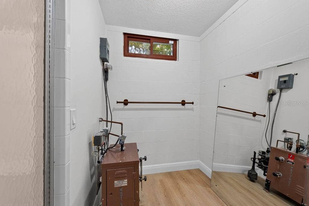1007 LAKEWOOD DRIVE, Brandon, FL 33510 1007 LAKEWOOD DRIVE, Brandon, FL 33510