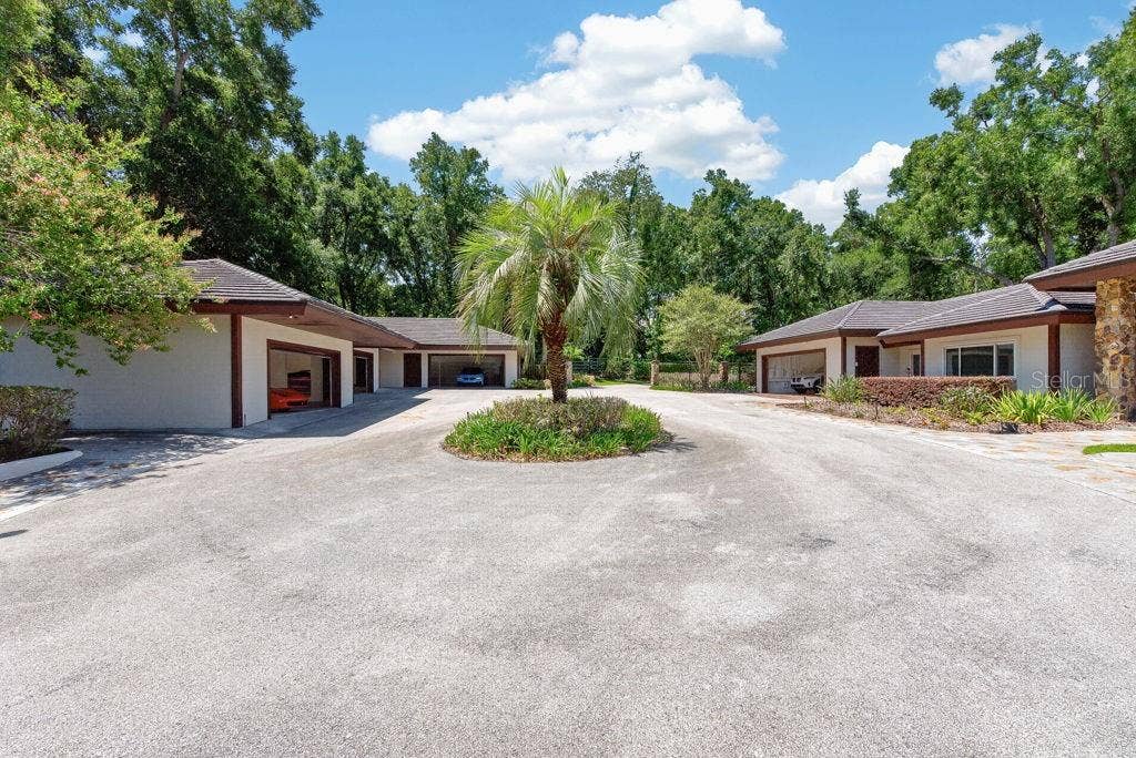 1007 LAKEWOOD DRIVE, Brandon, FL 33510 1007 LAKEWOOD DRIVE, Brandon, FL 33510