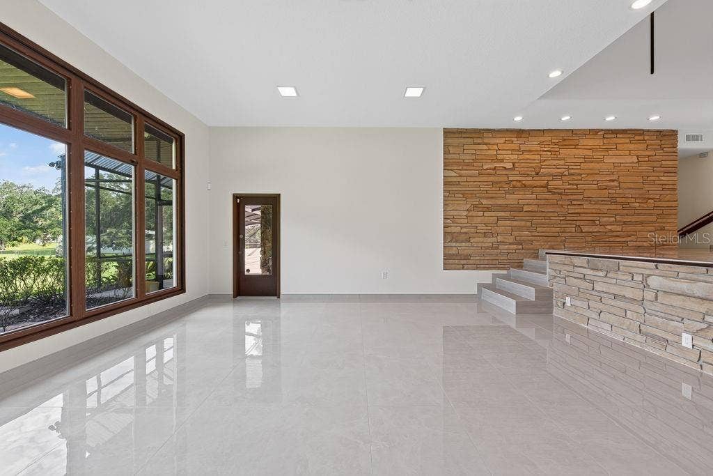 1007 LAKEWOOD DRIVE, Brandon, FL 33510 1007 LAKEWOOD DRIVE, Brandon, FL 33510