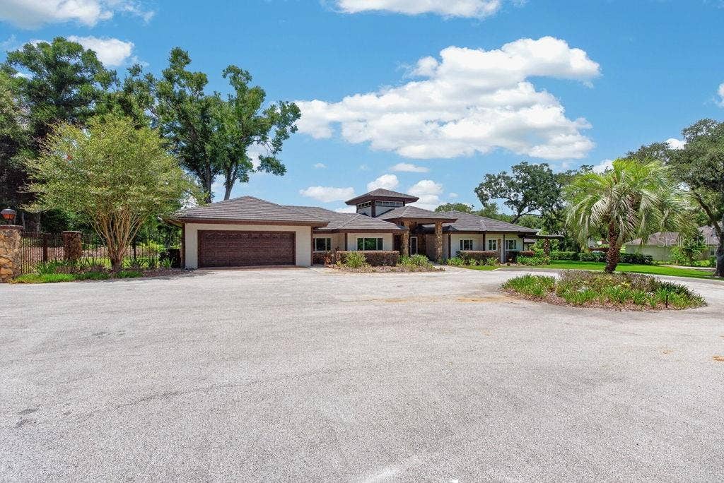 1007 LAKEWOOD DRIVE, Brandon, FL 33510 1007 LAKEWOOD DRIVE, Brandon, FL 33510