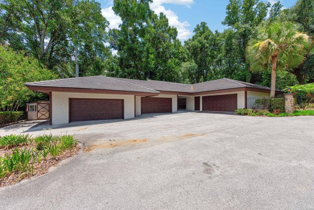1007 LAKEWOOD DRIVE, Brandon, FL 33510 1007 LAKEWOOD DRIVE, Brandon, FL 33510