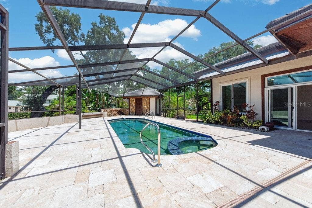 1007 LAKEWOOD DRIVE, Brandon, FL 33510 1007 LAKEWOOD DRIVE, Brandon, FL 33510