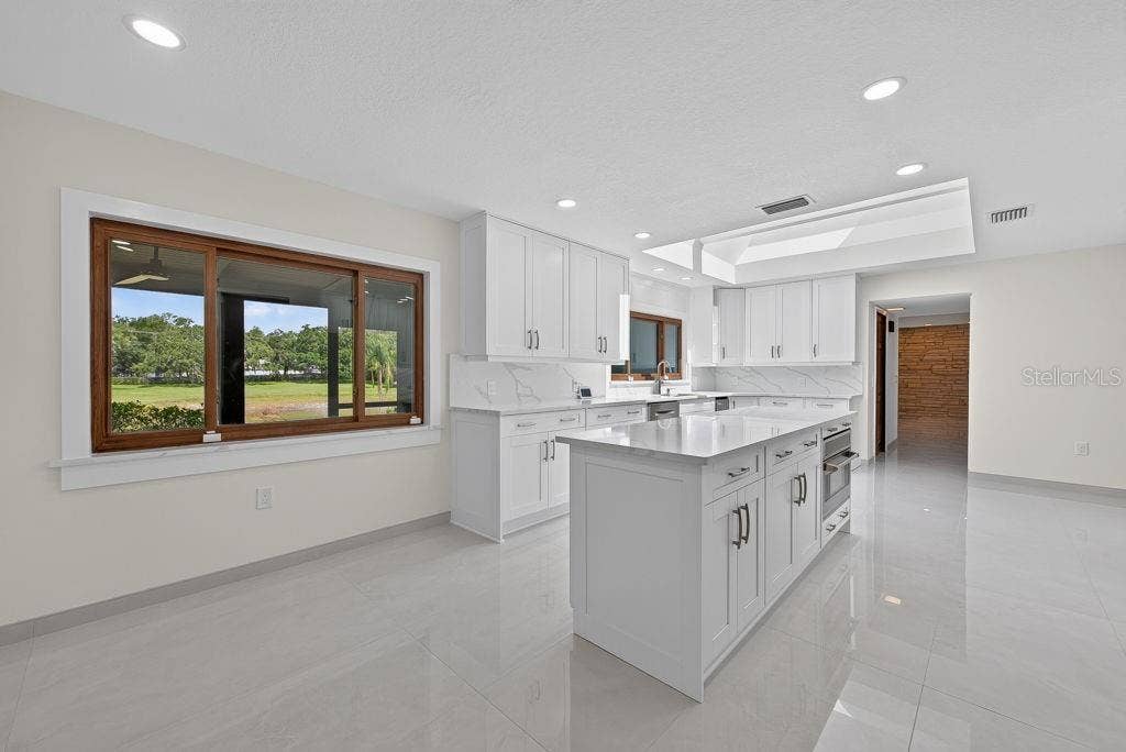 1007 LAKEWOOD DRIVE, Brandon, FL 33510 1007 LAKEWOOD DRIVE, Brandon, FL 33510