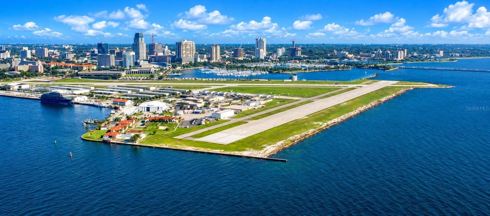 2067 MASSACHUSETTS AVENUE NE, St Petersburg, FL 33703 Albert Whitted Airport