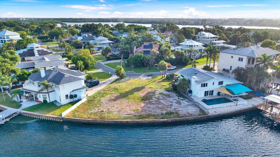 Property photo for 121 AUGUSTA AVENUE, Palm Harbor, FL