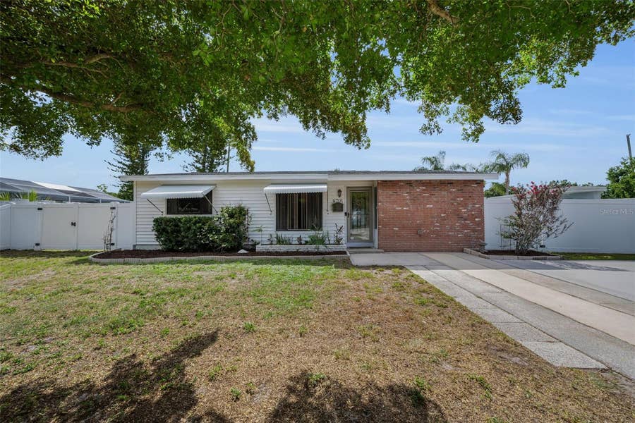 Property photo for 6701 ORCHARD DRIVE N, St Petersburg, FL