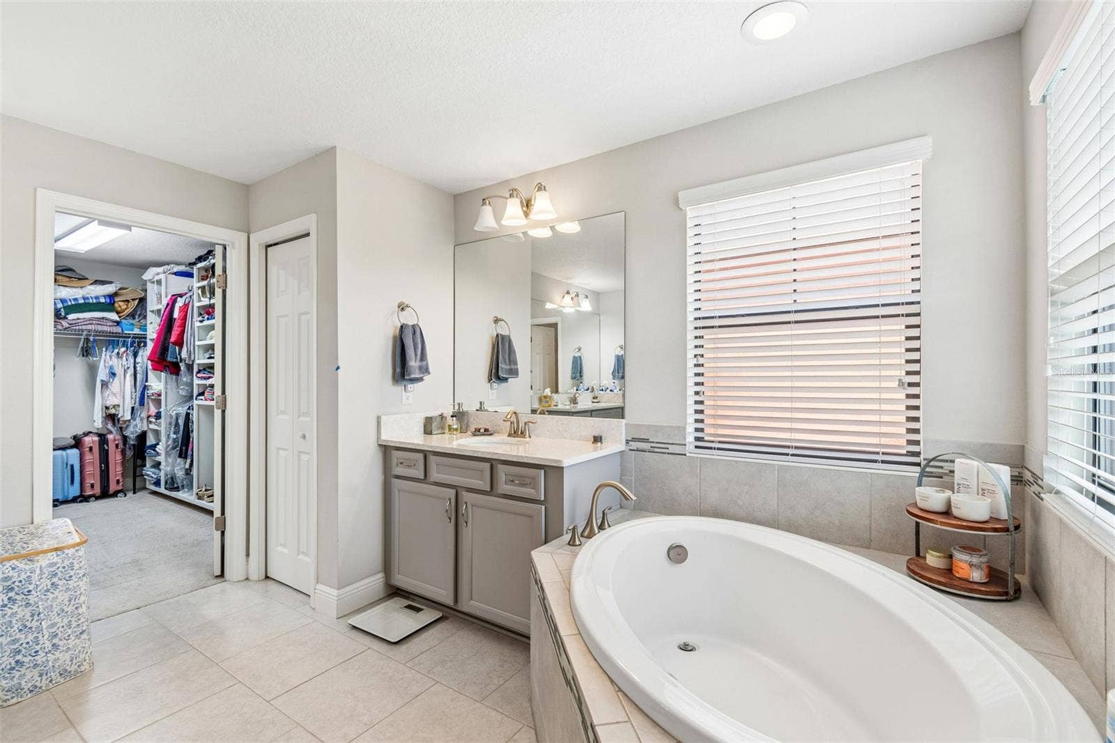 17576 TERRAZZO WAY, Land O Lakes, FL 34638 17576 TERRAZZO WAY, Land O Lakes, FL 34638