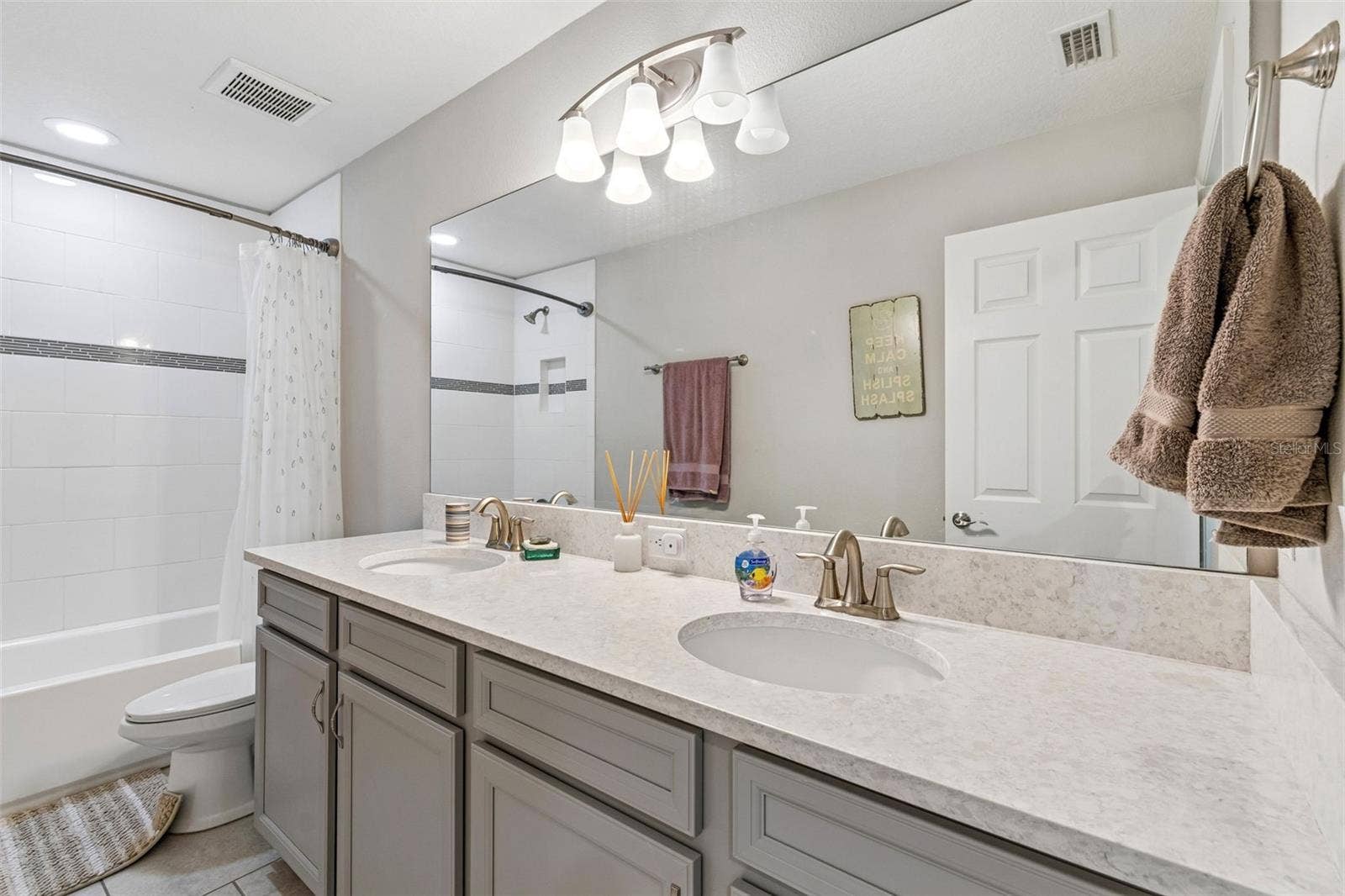 17576 TERRAZZO WAY, Land O Lakes, FL 34638 17576 TERRAZZO WAY, Land O Lakes, FL 34638