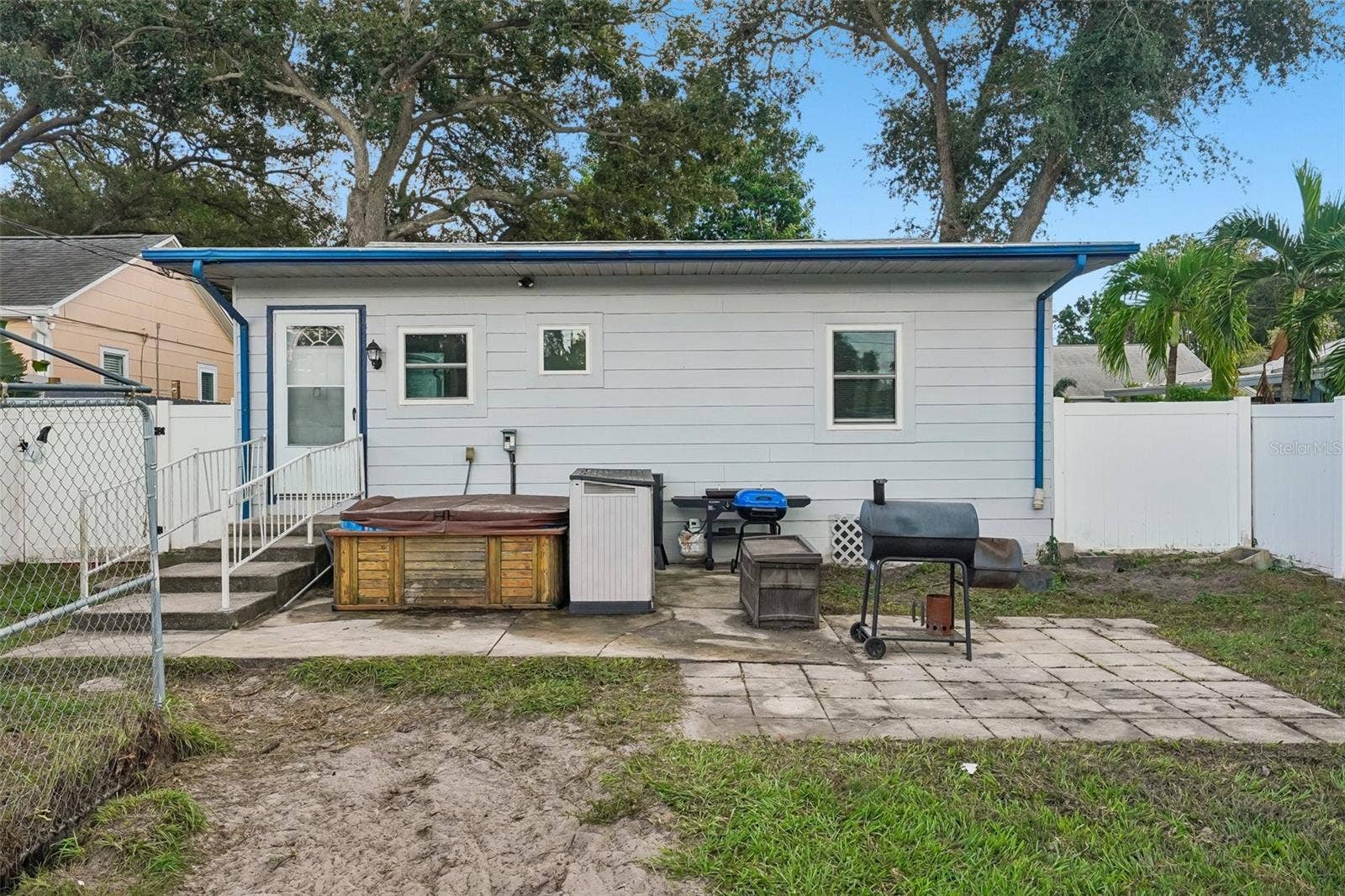 2221 8TH AVENUE N, St Petersburg, FL 33713 2221 8TH AVENUE N, St Petersburg, FL 33713