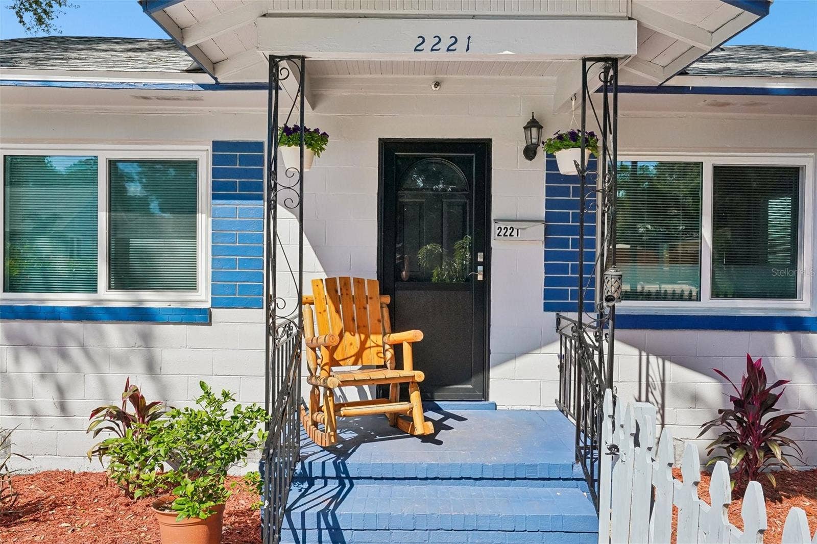 2221 8TH AVENUE N, St Petersburg, FL 33713 2221 8TH AVENUE N, St Petersburg, FL 33713