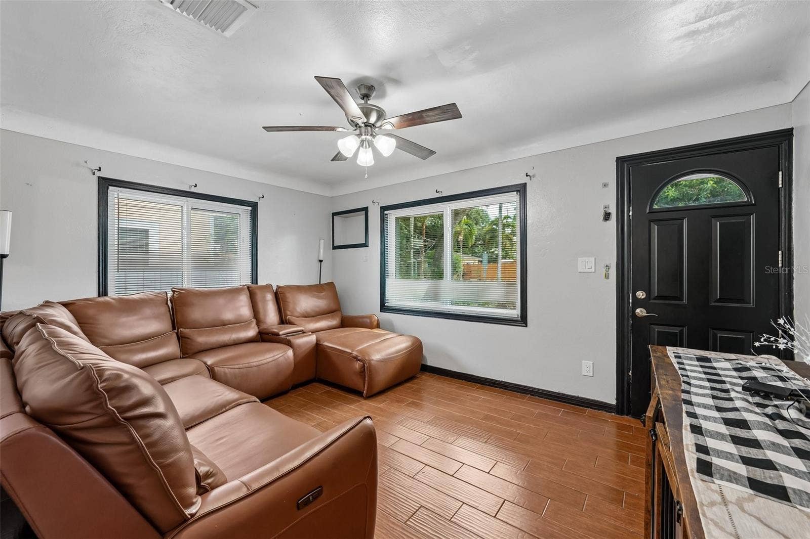 2221 8TH AVENUE N, St Petersburg, FL 33713 2221 8TH AVENUE N, St Petersburg, FL 33713