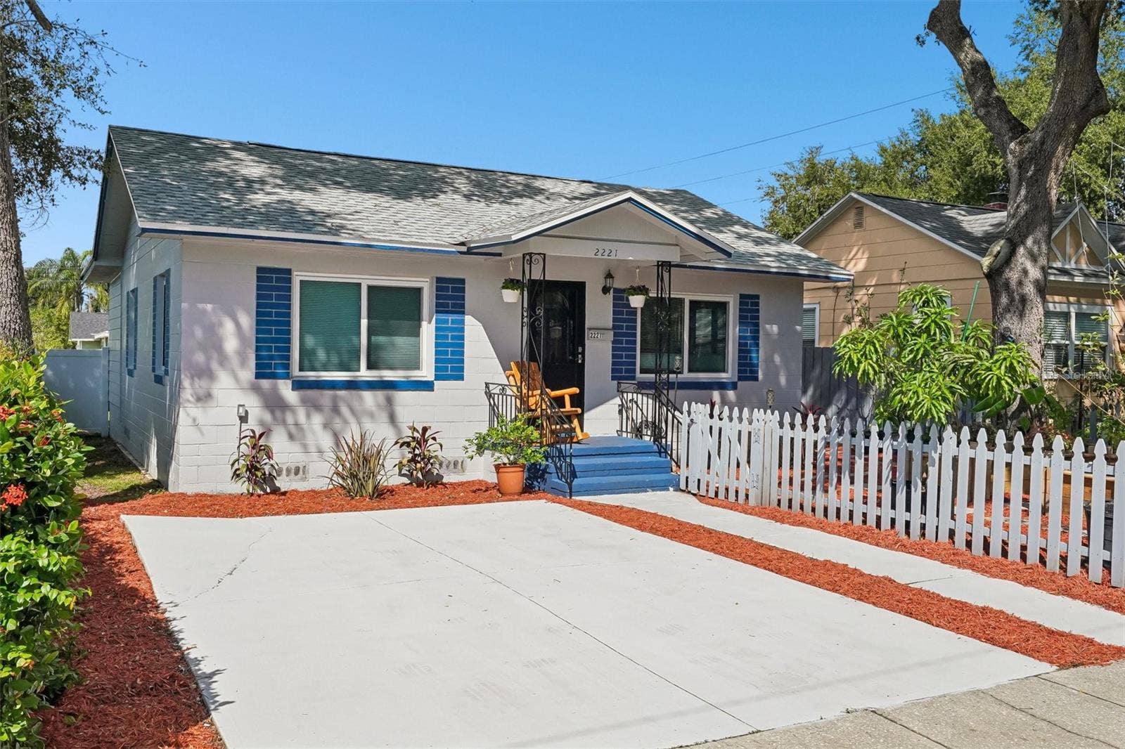 2221 8TH AVENUE N, St Petersburg, FL 33713 2221 8TH AVENUE N, St Petersburg, FL 33713