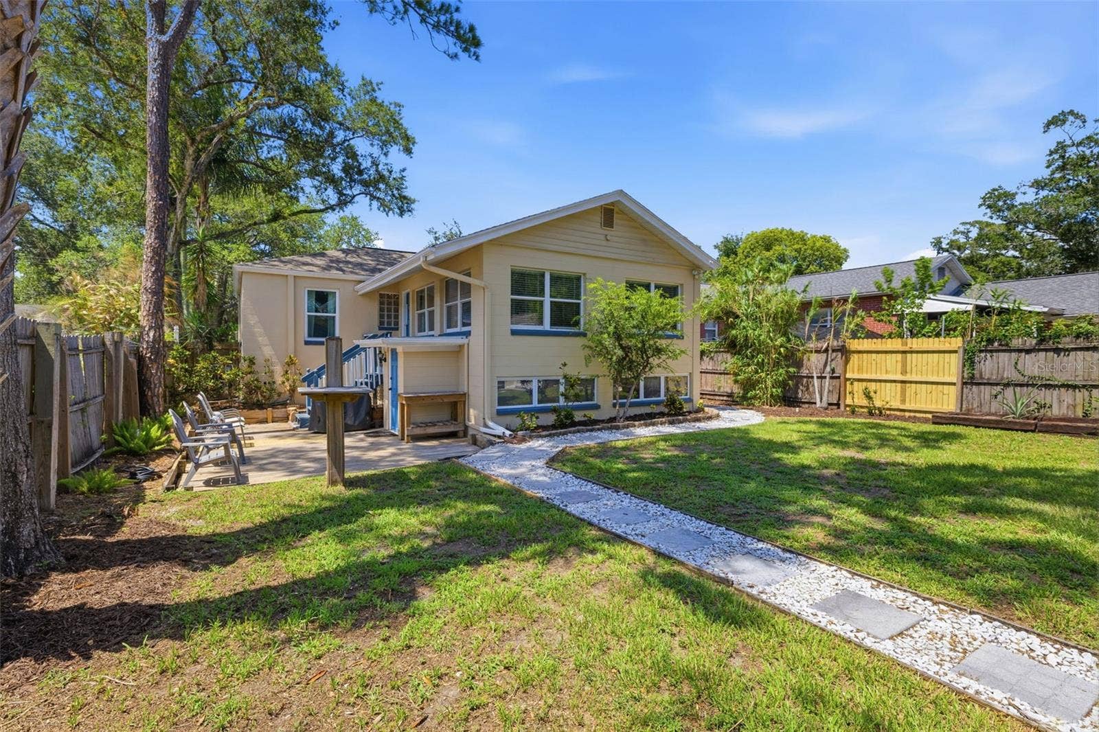 1423 E HENRY AVENUE, Tampa, FL 33604 1423 E HENRY AVENUE, Tampa, FL 33604
