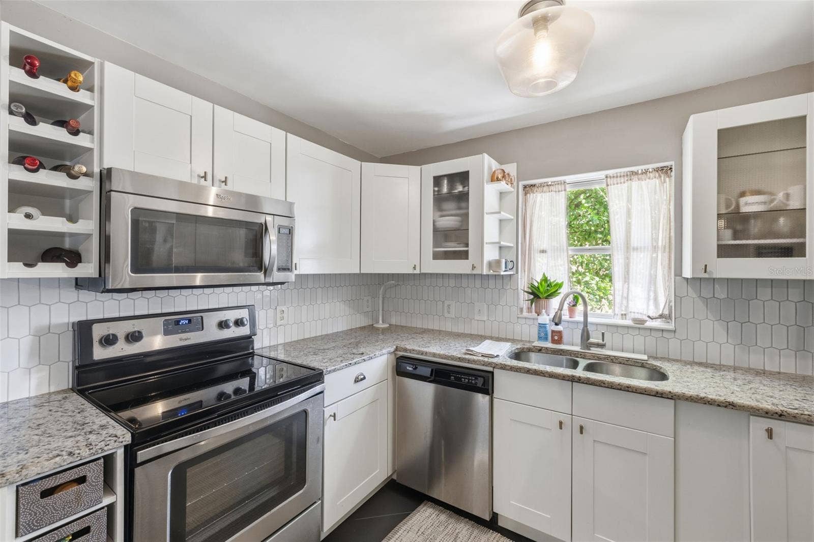 1423 E HENRY AVENUE, Tampa, FL 33604 1423 E HENRY AVENUE, Tampa, FL 33604