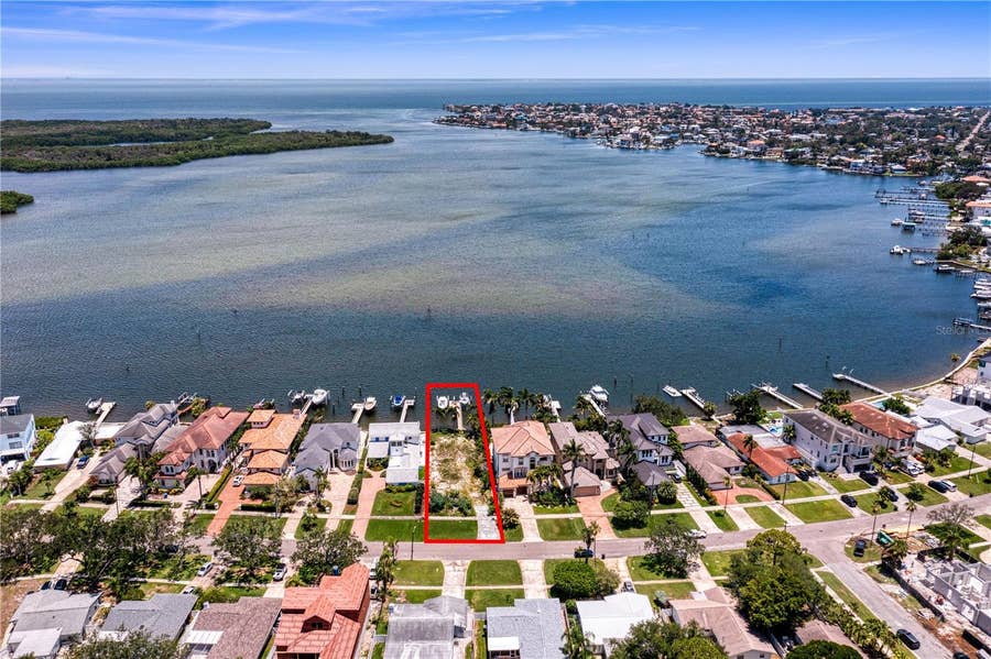 Property photo for 6527 BAYOU GRANDE BLVD NE, St Petersburg, FL