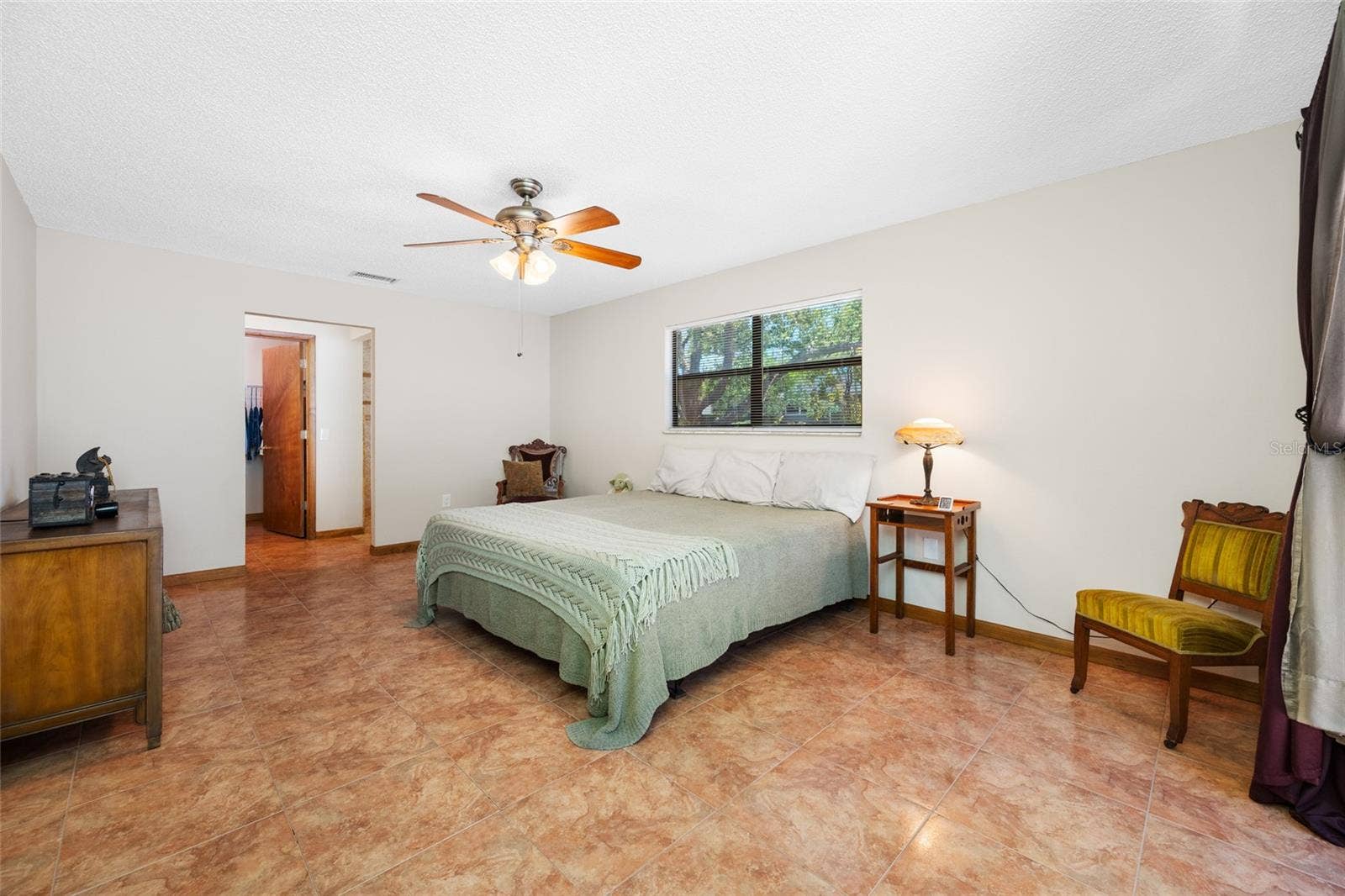 2409 OSPREY AVENUE, Palm Harbor, FL 34683 Spacious Primary Suite