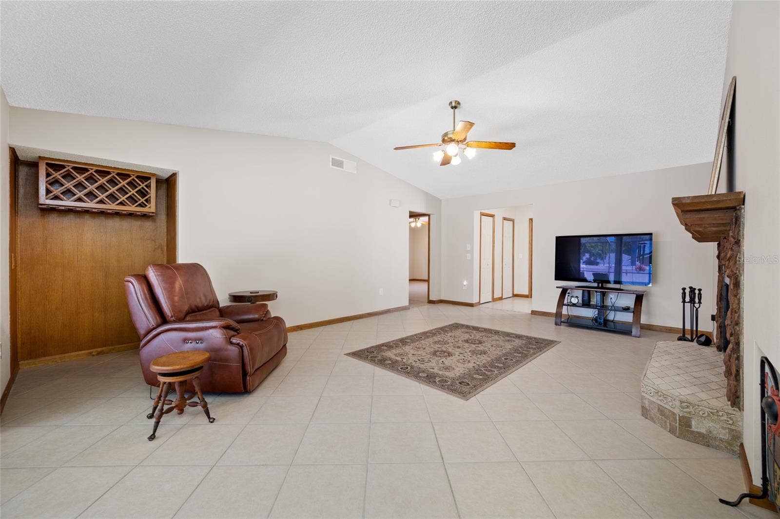 2409 OSPREY AVENUE, Palm Harbor, FL 34683 Space for a wet bar