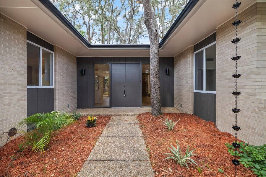Property photo for 426 FERN CLIFF AVENUE, Tampa, FL
