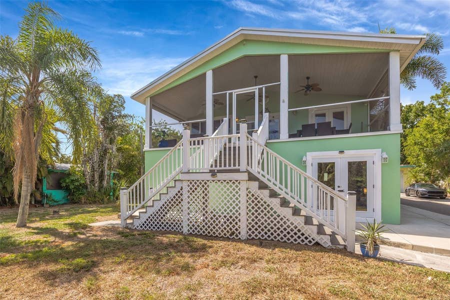 Property photo for 815 2ND AVENUE NW, Ruskin, FL