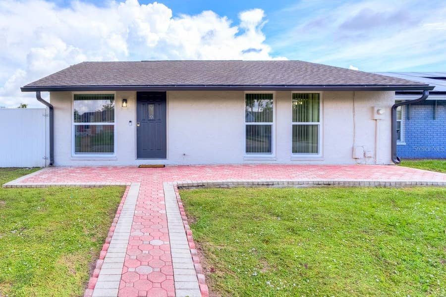 Property photo for 8541 BRIAR GROVE CIRCLE, Tampa, FL