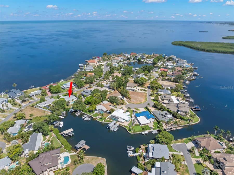 Property photo for 121 CARLYLE DRIVE, Palm Harbor, FL