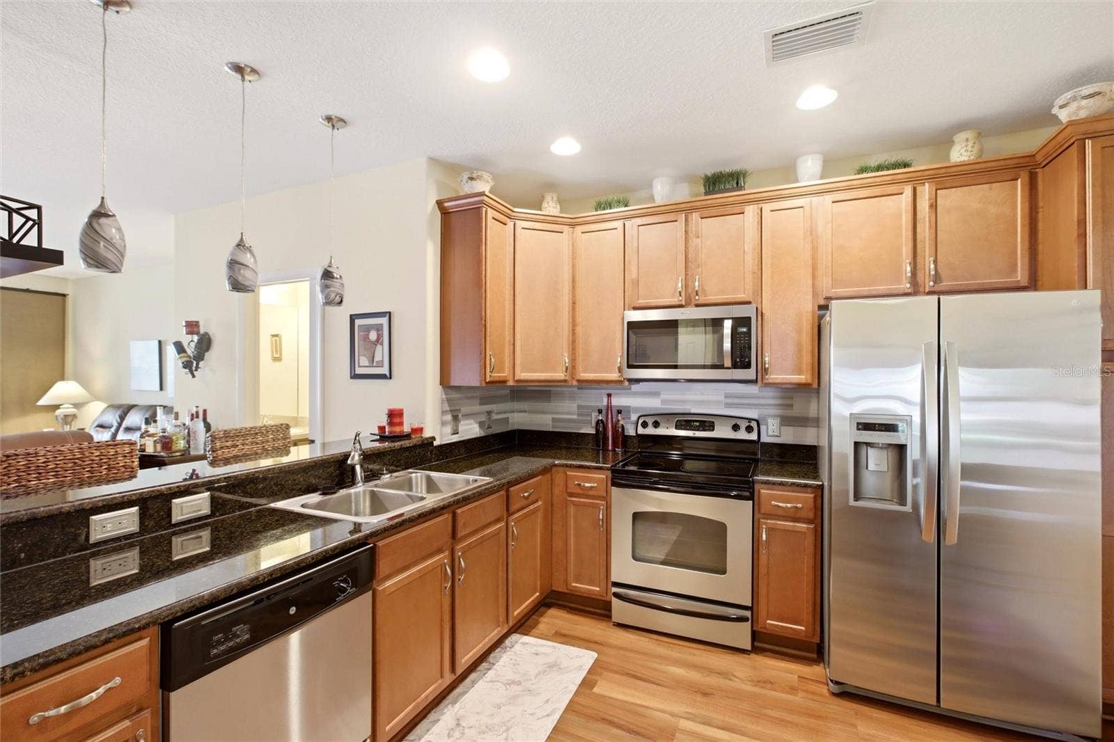 477 HARBOR RIDGE DRIVE, Palm Harbor, FL 34683 477 HARBOR RIDGE DRIVE, Palm Harbor, FL 34683