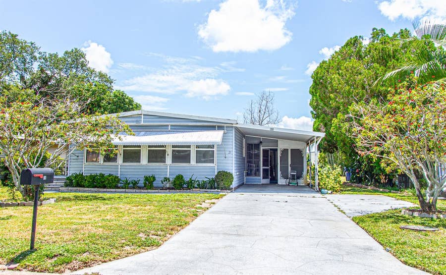 Property photo for 26 HAMILTON LANE, Palm Harbor, FL
