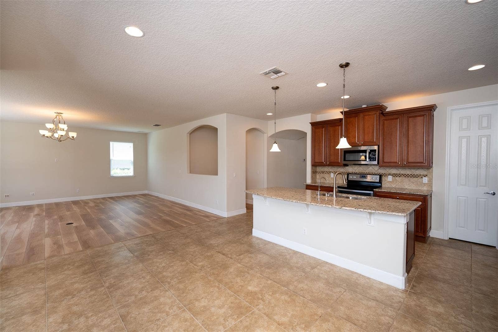 12077 ULETA LANE, Orlando, FL 32827 12077 ULETA LANE, Orlando, FL 32827