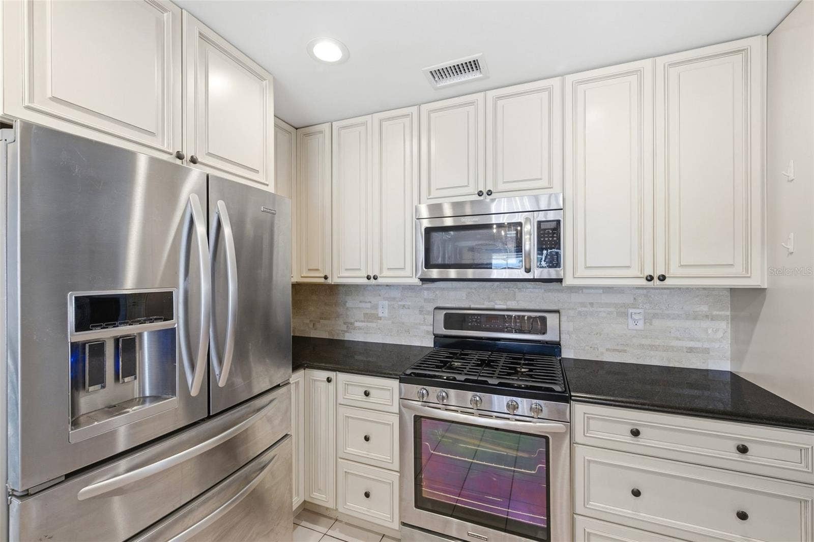 10744 97TH STREET, Largo, FL 33773 10744 97TH STREET, Largo, FL 33773