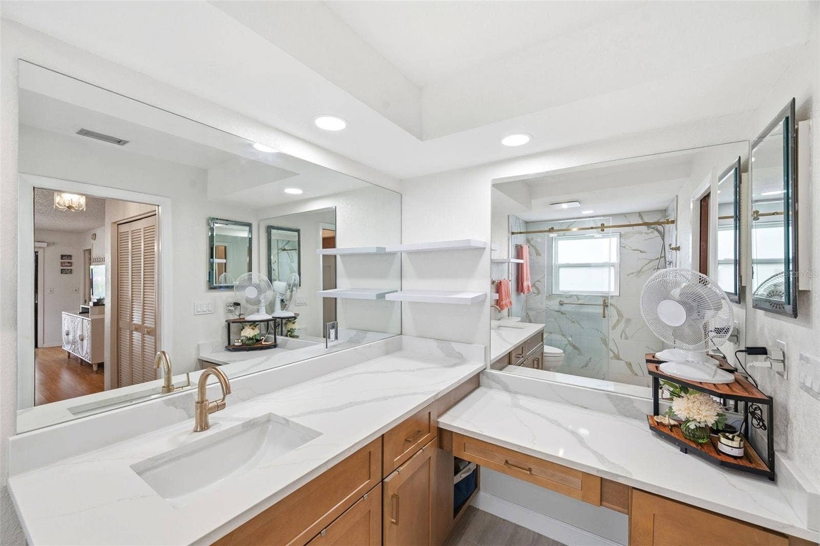 10744 97TH STREET, Largo, FL 33773 10744 97TH STREET, Largo, FL 33773