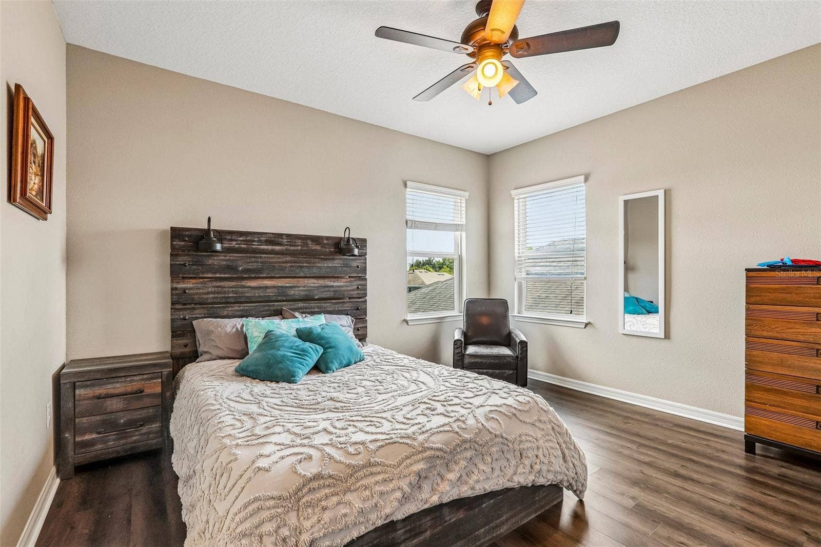 17628 BRIGHT WHEAT DRIVE, Lithia, FL 33547 Bedroom 4 with new laminate flooring, walk in closet and ensuite bathroom