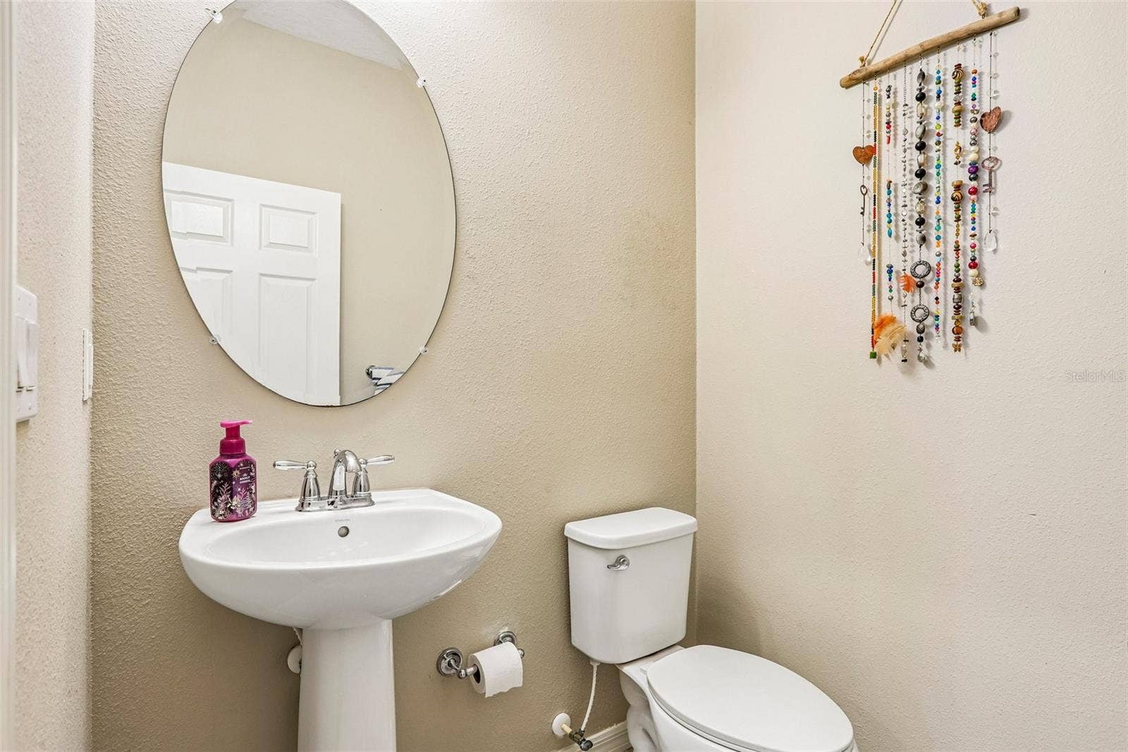17628 BRIGHT WHEAT DRIVE, Lithia, FL 33547 Down Stairs Guest Bathroom