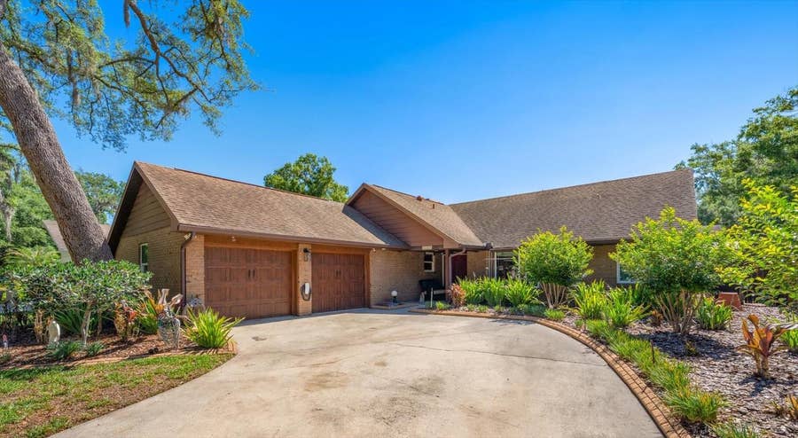 Property photo for 11311 LINBANKS PLACE, Tampa, FL