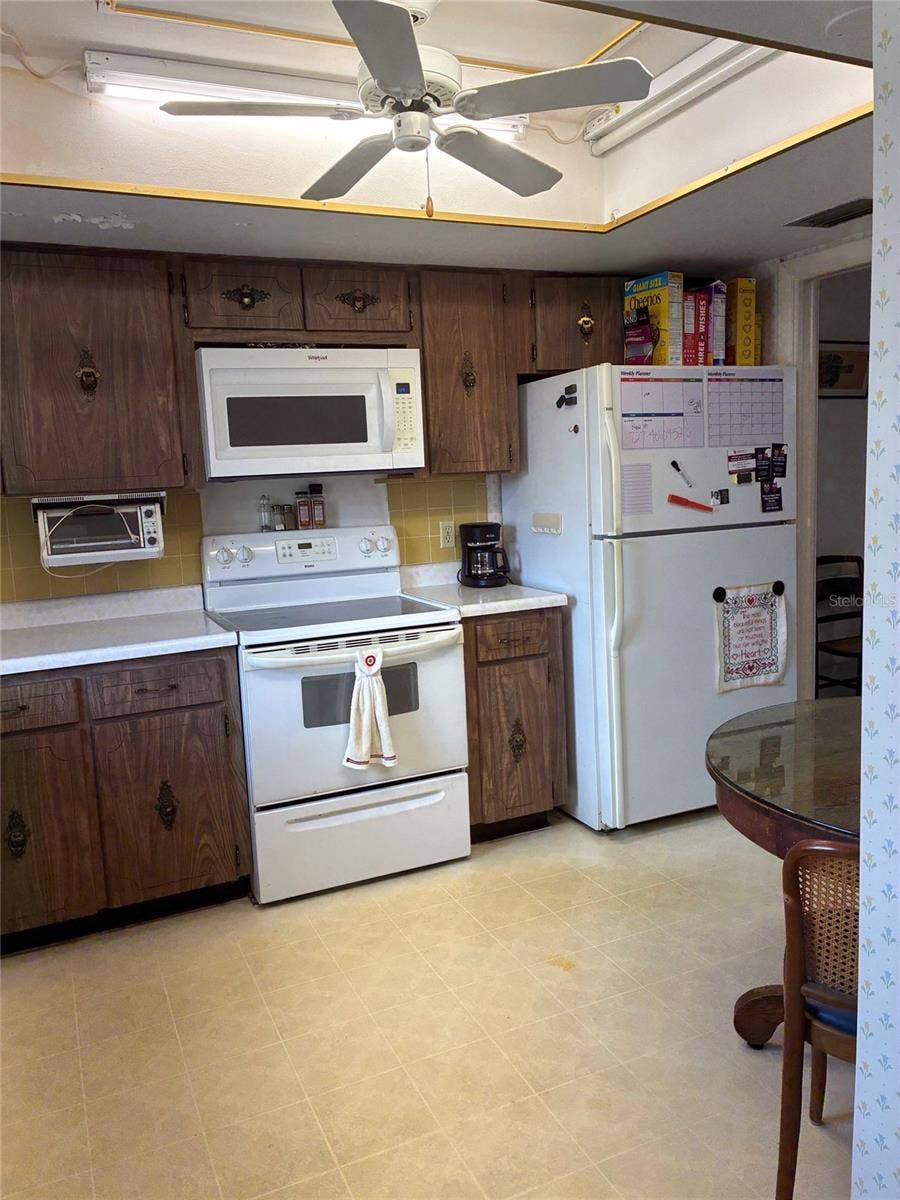 1657 S LAKE AVENUE, #1, Clearwater, FL 33756 1657 S LAKE AVENUE, #1, Clearwater, FL 33756