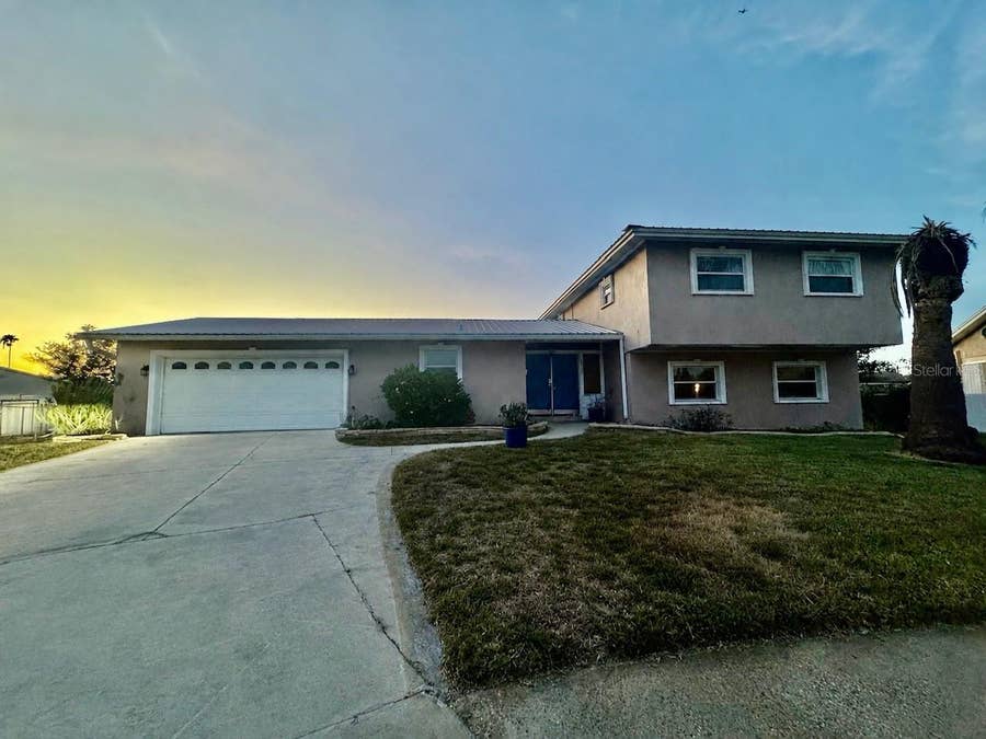Property photo for 8725 PALISADES DRIVE, Tampa, FL