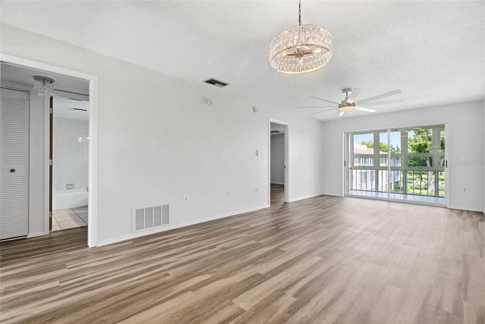 3981 MACEACHEN BOULEVARD, #330, Sarasota, FL 34233 3981 MACEACHEN BOULEVARD, #330, Sarasota, FL 34233