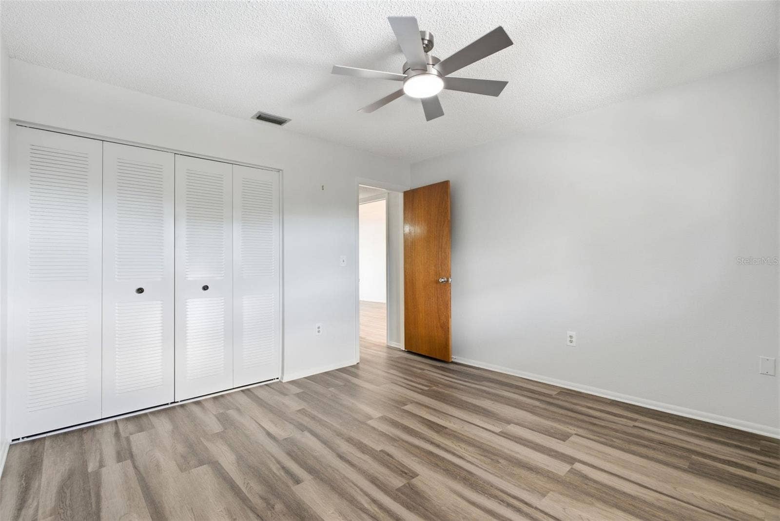 3981 MACEACHEN BOULEVARD, #330, Sarasota, FL 34233 3981 MACEACHEN BOULEVARD, #330, Sarasota, FL 34233