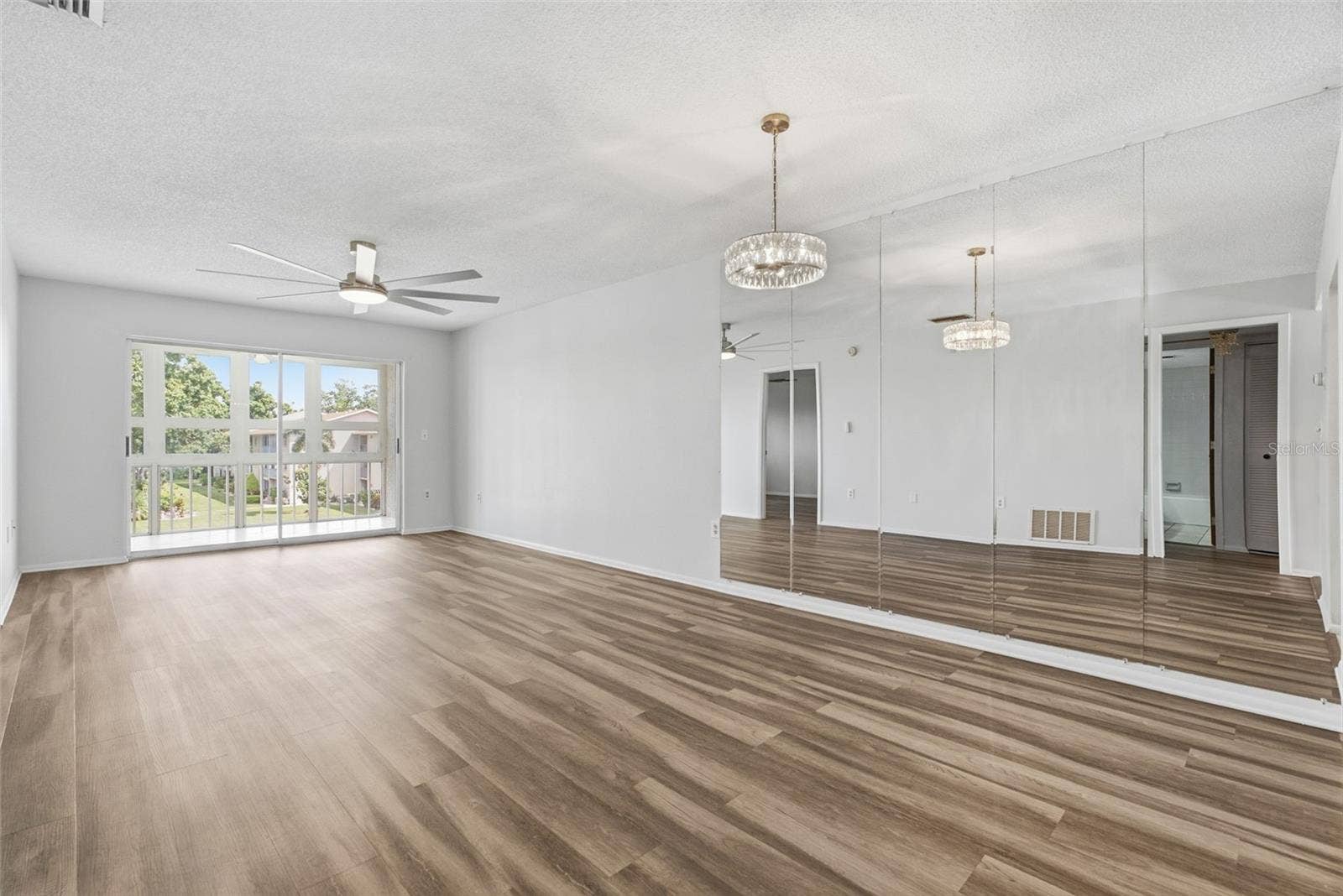 3981 MACEACHEN BOULEVARD, #330, Sarasota, FL 34233 3981 MACEACHEN BOULEVARD, #330, Sarasota, FL 34233