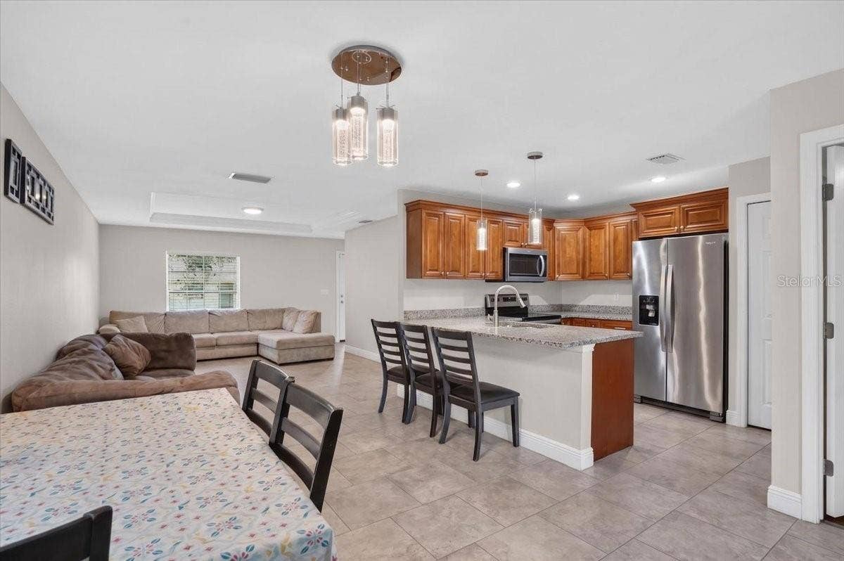 1607 E LINEBAUGH AVENUE, Tampa, FL 33612